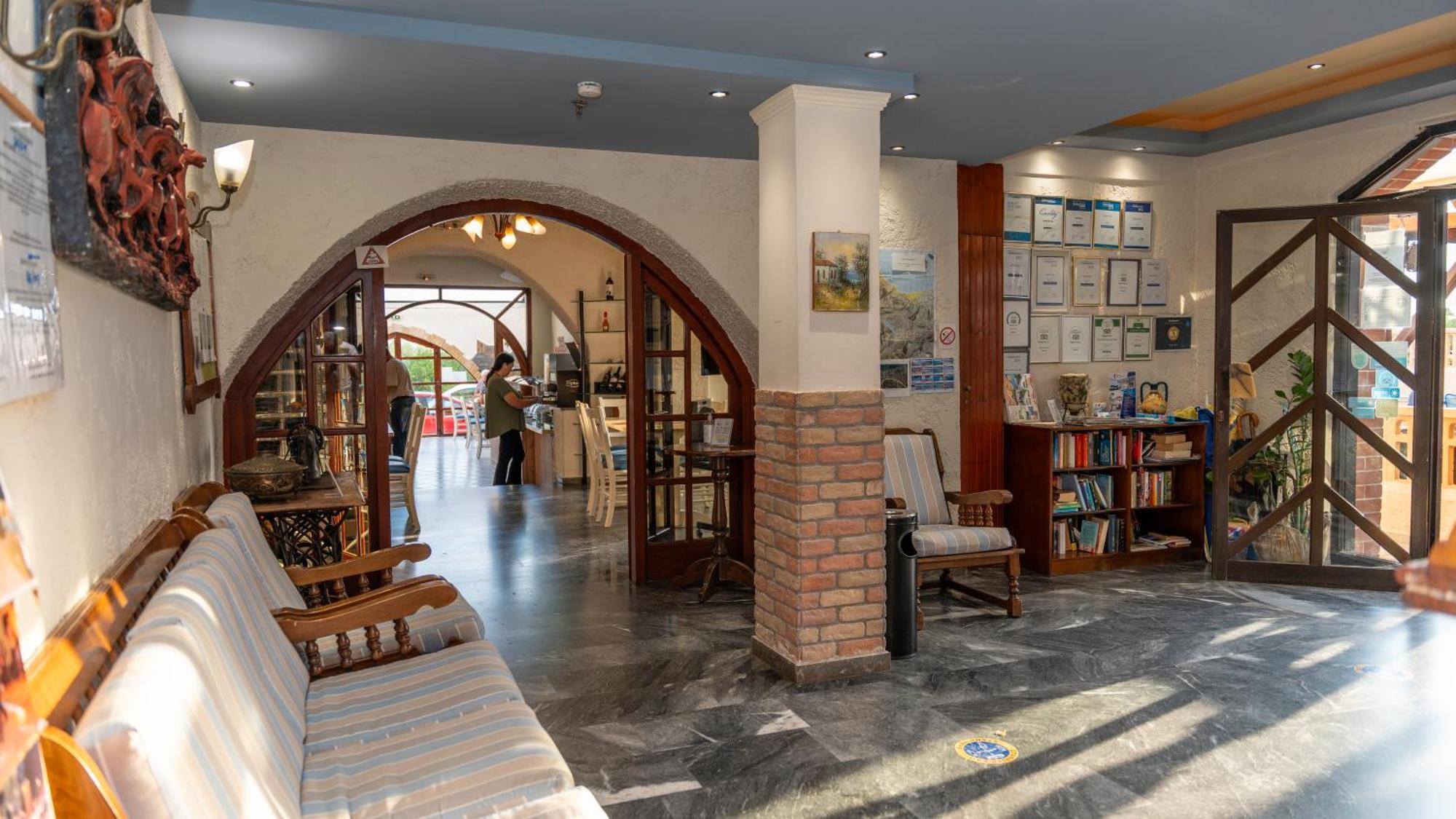 Evina Rooms & Suites Kokkini Hani Экстерьер фото